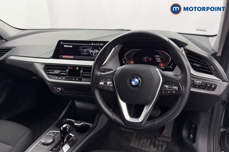 2024 BMW 1 Series 118i [136] SE 5dr Step Auto [Live Cockpit Pro] HATCHBACK PETROL Automatic