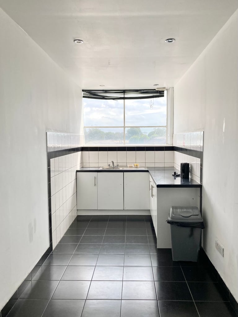 Unit 206 Private Office Studios to Rent in Tottenham Seven Sisters Haringey North London