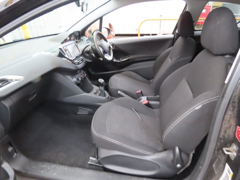 2017 Peugeot 208 1.2 PureTech Black Edition Hatchback 3dr Petrol Manual Euro 6
