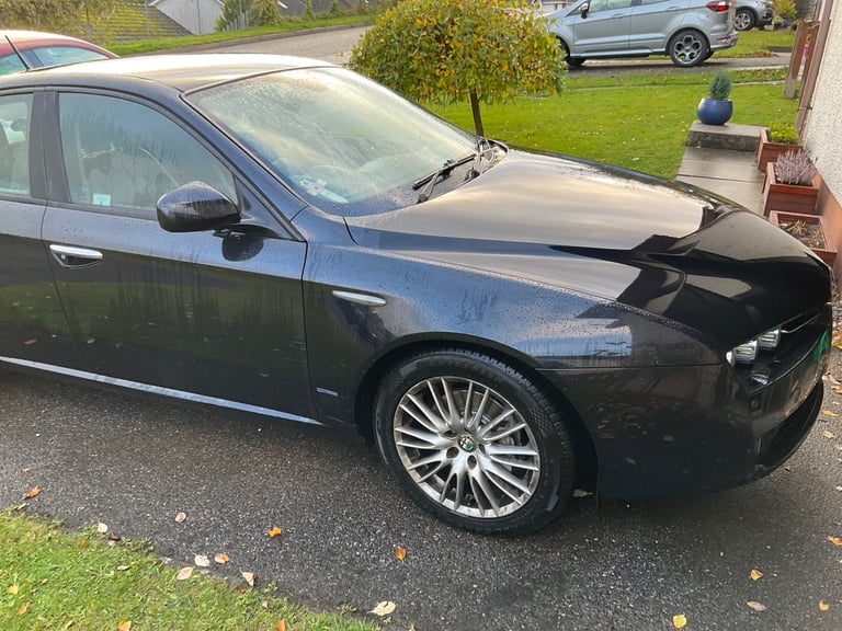 Alfa Romeo, 159, Saloon, 2009, Manual, 1956 (cc), 170 bhp, 4 doors