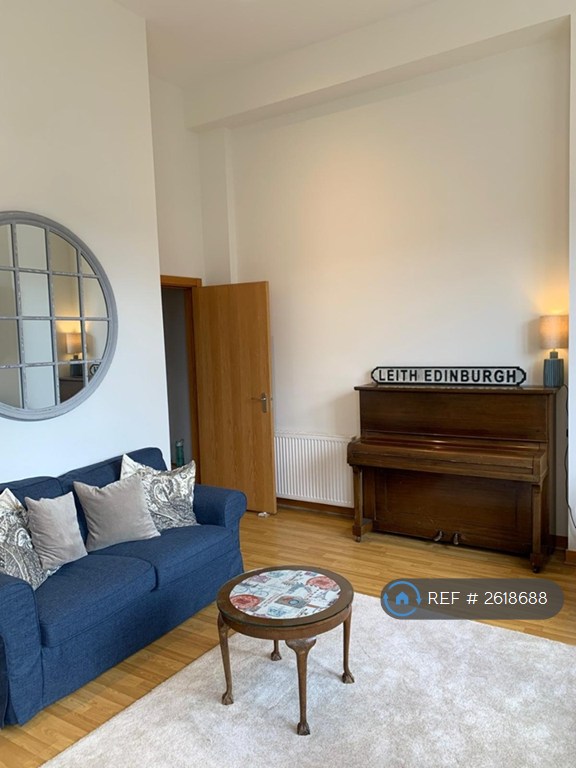 2 bedroom flat in Queen Charlotte Street, Edinburgh, EH6 (2 bed) (#2618688)