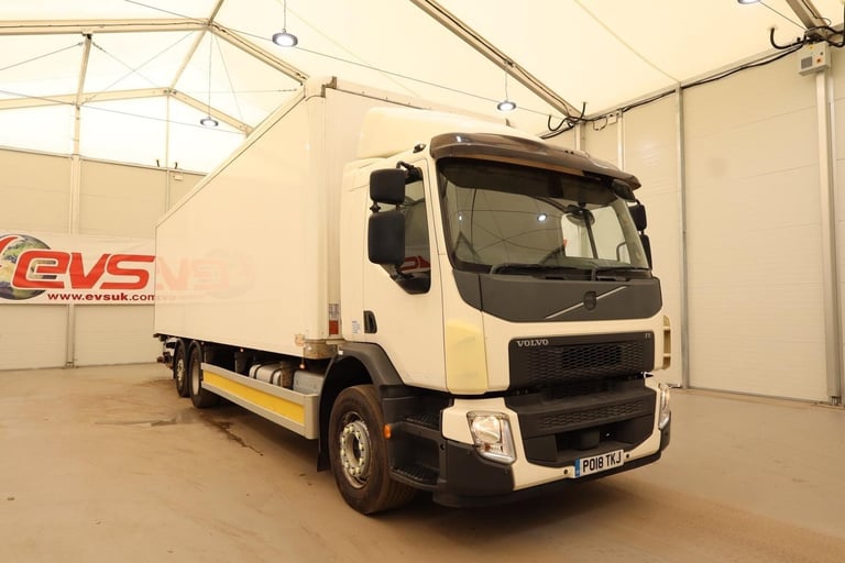 2018 (18 PLATE) Volvo FE320 6x2 Euro 6 Refrigerated