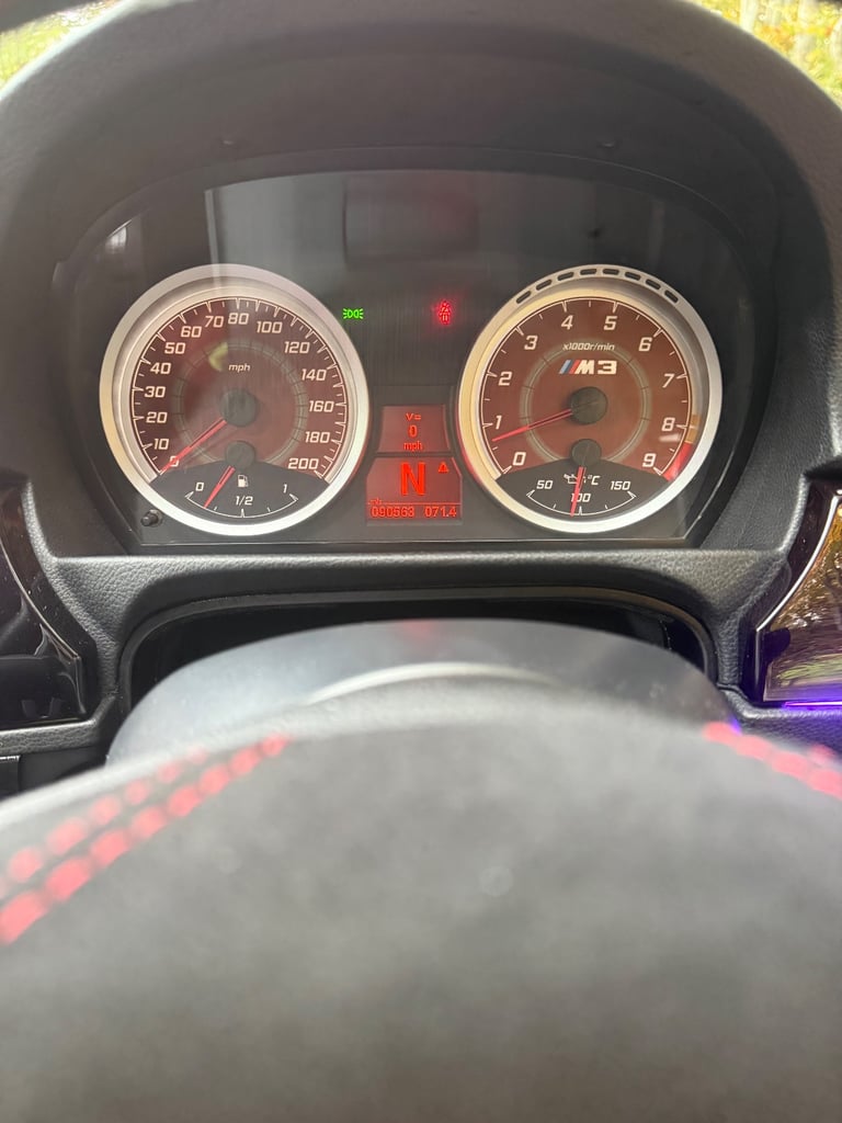 2010 BMW M3 DCT V8 E93 CONVERTIBLE ALPINE WHITE FOX RED