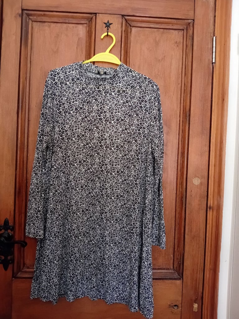 image for Cream & Brown Dress Size 10-12