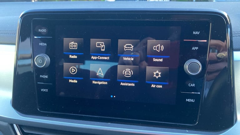 2022 Volkswagen T-Roc 1.5 TSI Life 5dr Petrol Hatchback Hatchback Petrol Manual