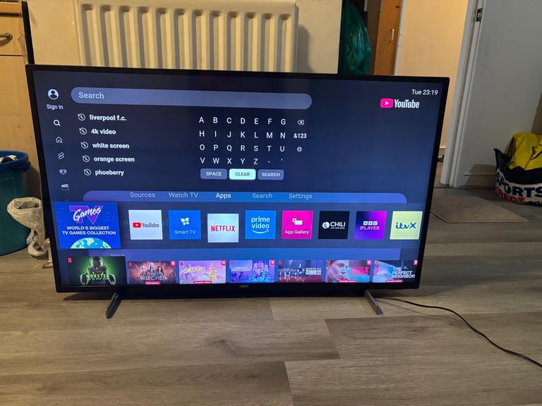 Philips 50” Smart 4k Tv for sale with remote.