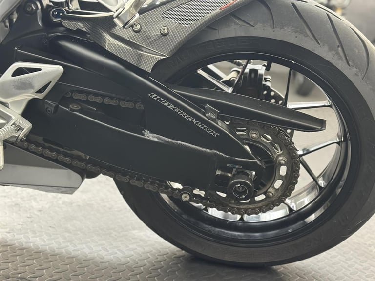 2013 Honda CBR1000RR Fireblade 1000 Super Sports Petrol Manual (178 ps)