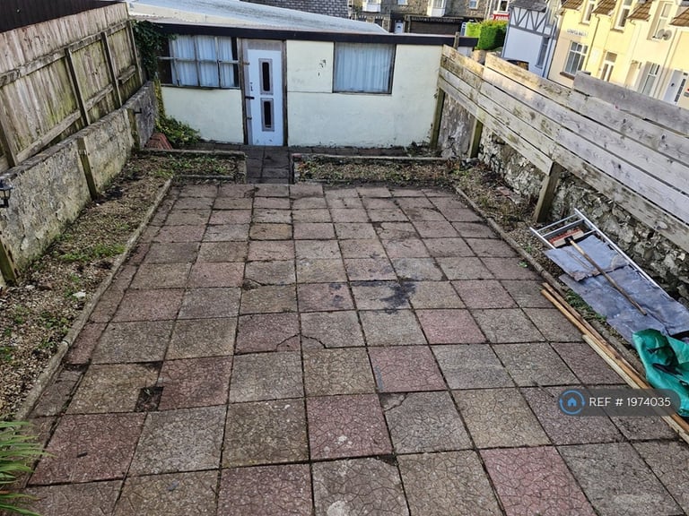 3 bedroom house in Dumfries Street, Treherbert, Treorchy, CF42 (3 bed) (#1974035)