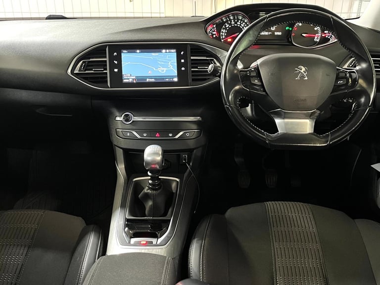 Peugeot, 308, Hatchback, 2017, Manual, 1199 (cc), 5 doors