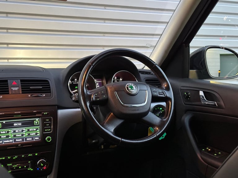 2011 Skoda Yeti 1.8 TSI Elegance 4WD Euro 5 5dr HATCHBACK Petrol Manual