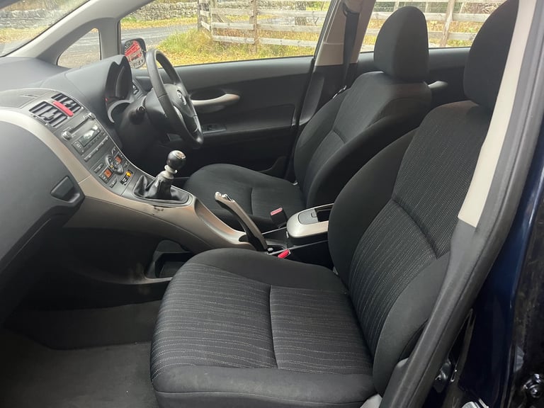 *Offers* 2009 59 Toyota Auris Hatchback 1.33 1329cc, 1.3 TR petrol, 47k, start/stop, manual 5 door