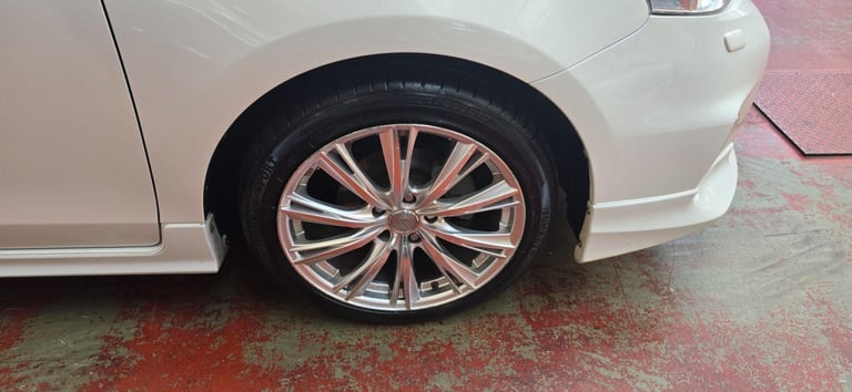 2011 Toyota Prius+ 7 SEATS +MODELESTA BODY KIT+AUTO ANDROID  Petrol/Electric Hybrid Automatic