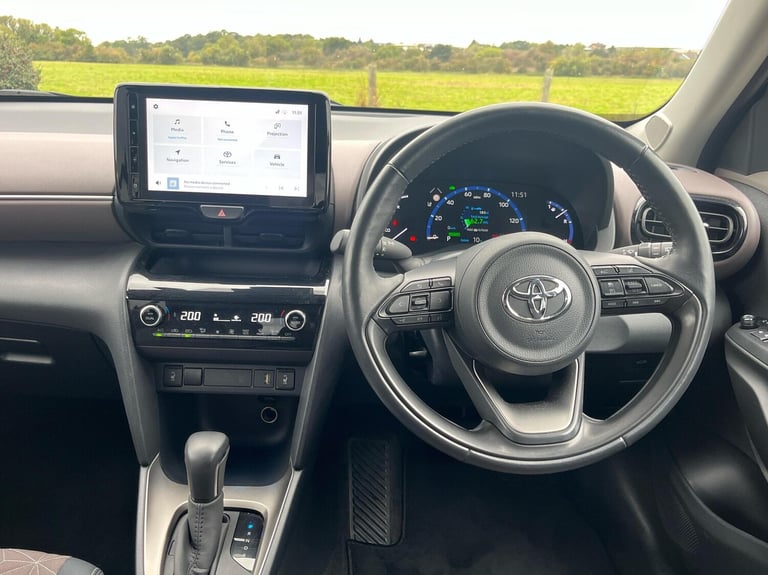 2022 Toyota Yaris 1.5 Hybrid Excel 5dr CVT Estate Hybrid Automatic