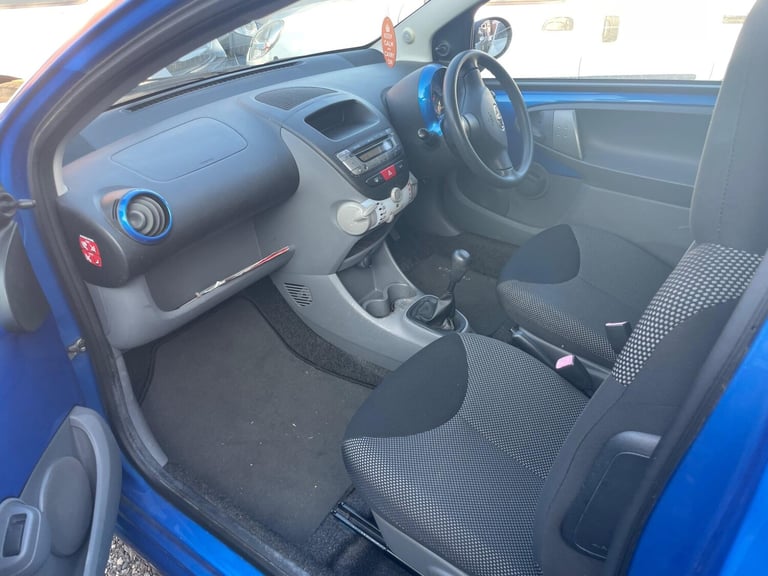 2009 Toyota AYGO 1.0 VVT-i Blue 3dr HATCHBACK PETROL Manual