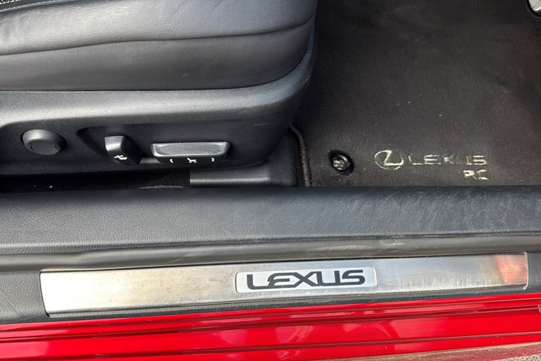  Lexus Rc 2.5 300h F Sport Coupe 2dr Petrol Hybrid CVT Euro 6 s/s 223 Ps