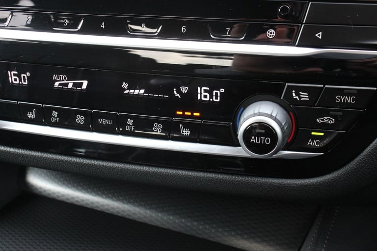 2021 BMW 5 Series 2.0 530e 12kWh M Sport Steptronic Euro 6 (s/s) 4dr SALOON Petrol/Electric Hybri...