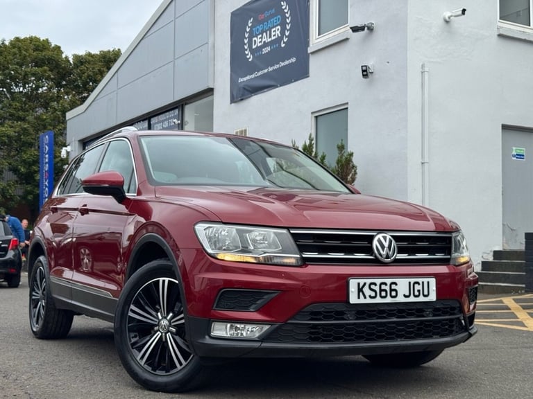 2016 Volkswagen Tiguan 2.0 TDI BlueMotion Tech SE Navigation SUV 5dr Diesel DSG 4Motion Euro 6 (s...