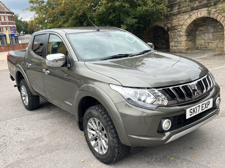 2017 Mitsubishi L200 2.4 DI-D DC Warrior Pickup Double Cab 4dr Diesel Manual 4WD Euro 6 (178 ps) ...