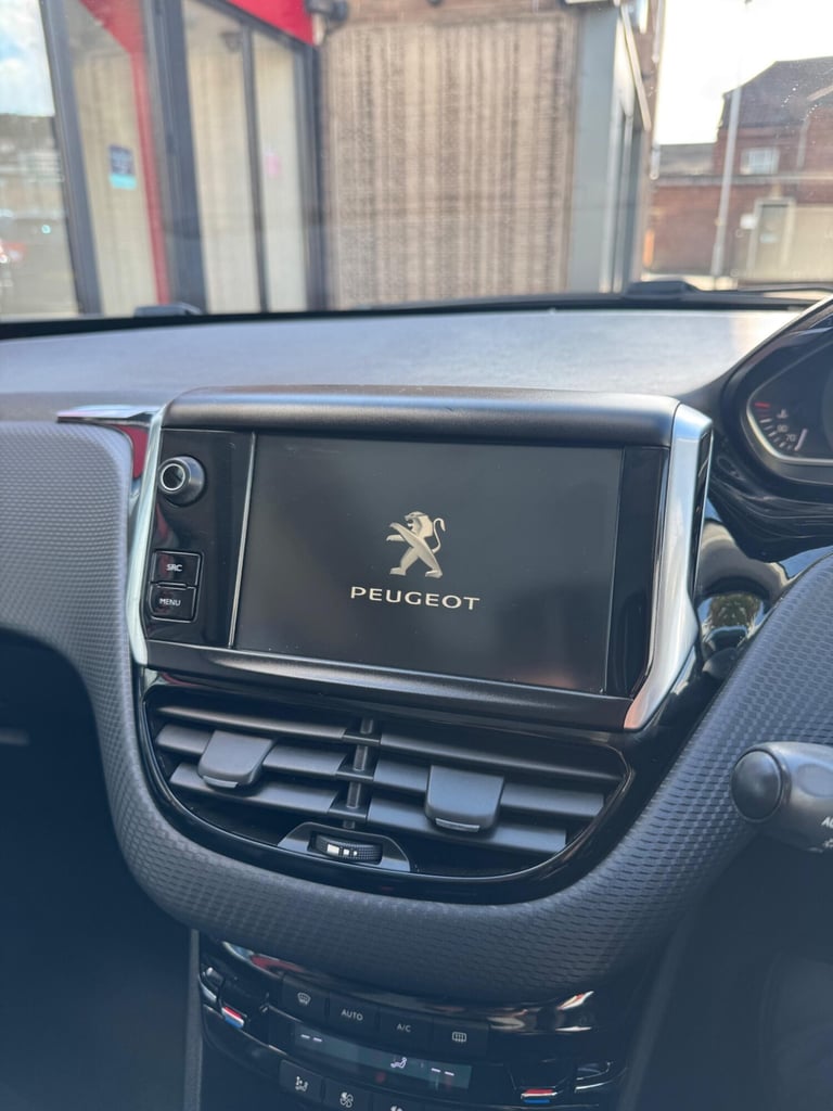2014 Peugeot 2008 1.6 VTi Feline Euro 5 5dr (Mistral) HATCHBACK Petrol Manual