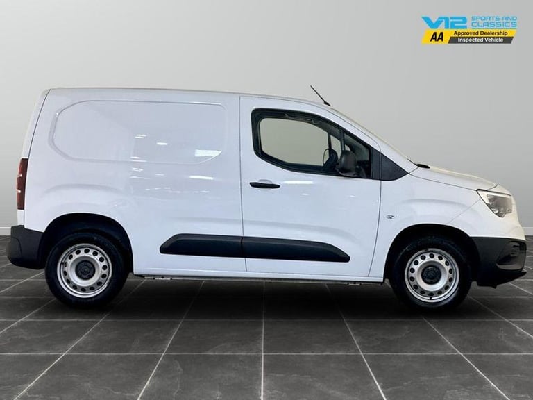 2022 Vauxhall Combo 1.5 Turbo D 2300 Dynamic L1 H1 Euro 6 4dr Manual Panel Van Diesel Manual