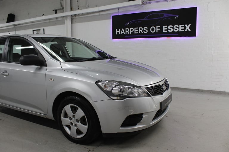 2010 Kia Ceed 1.4 1 Euro 4 5dr HATCHBACK Petrol Manual