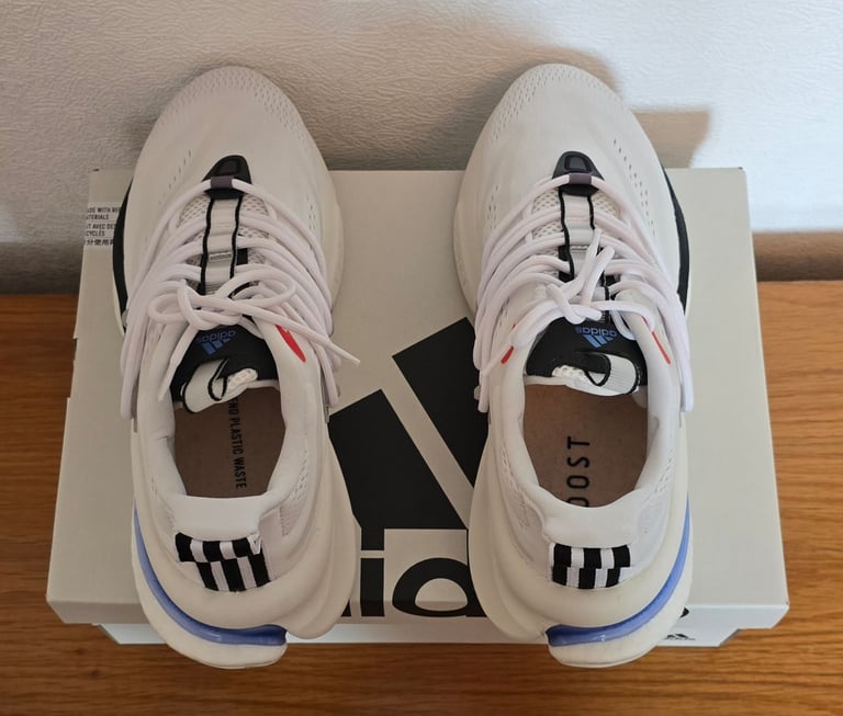 Mens Adidas Alphaboost V1 7.5 - New
