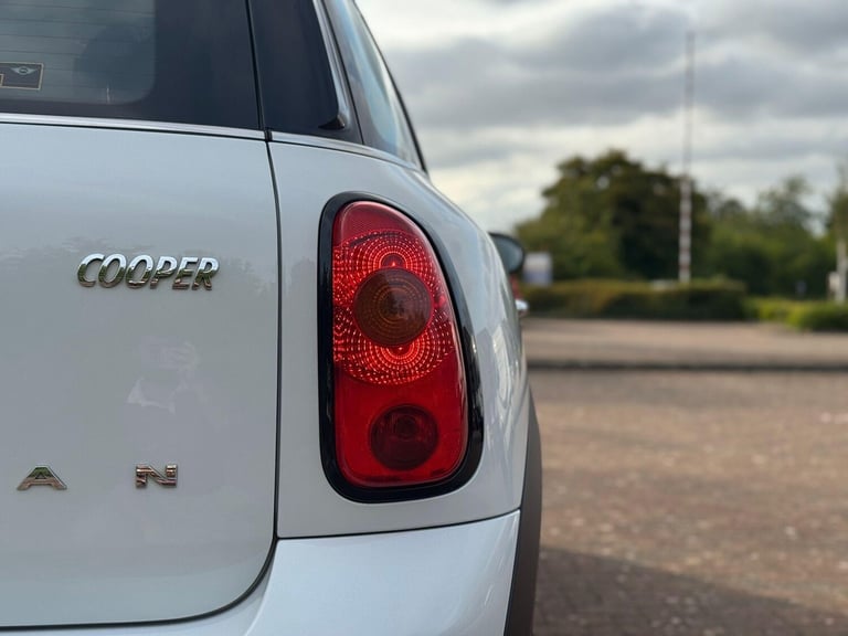 2015 MINI Countryman 1.6 Cooper Auto Euro 6 5dr HATCHBACK Petrol Automatic