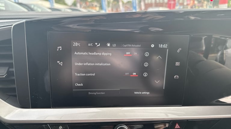 2025 Vauxhall Mokka Electric 50kWh Griffin SUV 5dr Electric Auto (136 ps) SUV Electric Automatic