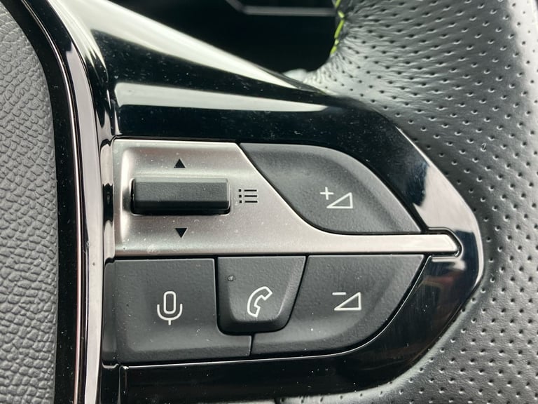 2024 Peugeot 308 115kW GT 54kWh 5dr Auto Hatchback Electric Automatic