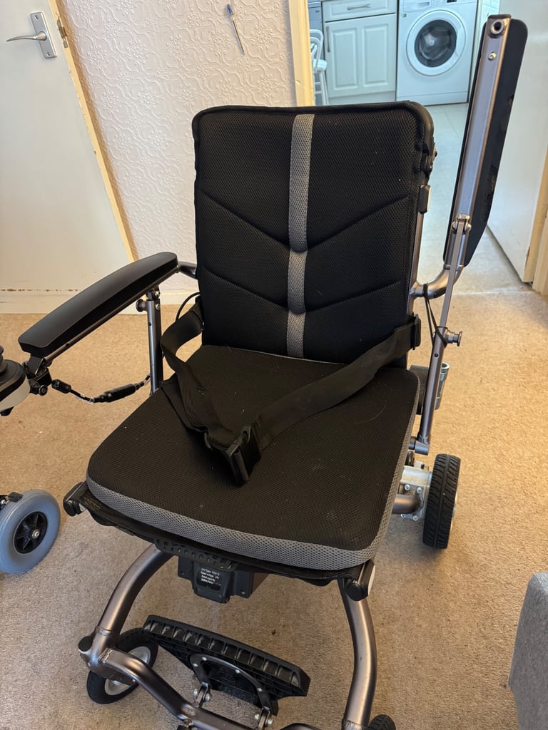 Folding power chair wheelchair 
