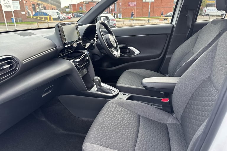 2024 Toyota Yaris 1.5 Hybrid Design 5dr CVT Estate Hybrid Automatic