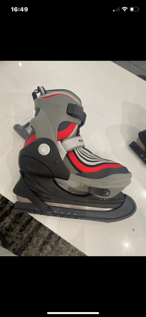 Blade skating boots 