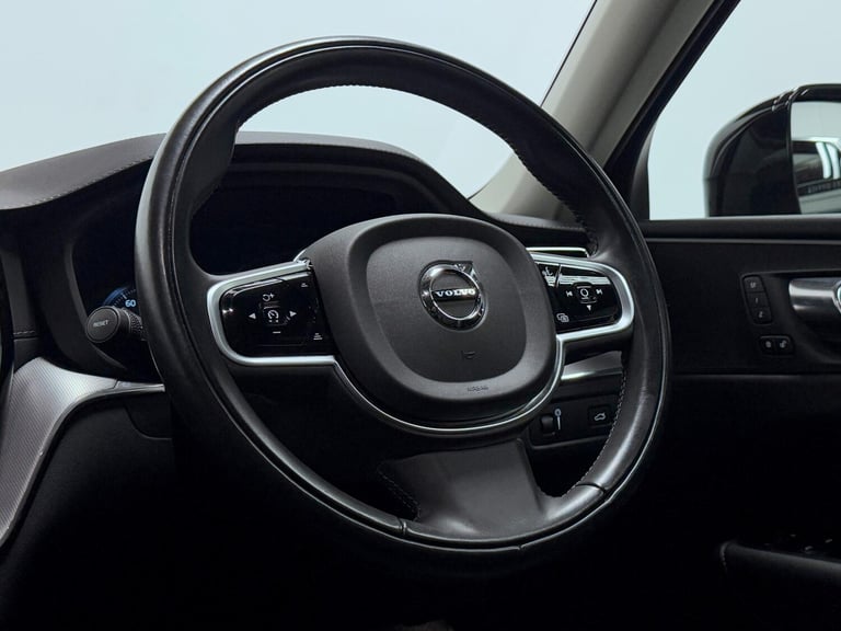 2021 Volvo XC60 Inscription Pro B5 (Diesel) ESTATE Diesel/Electric Hybrid Automatic