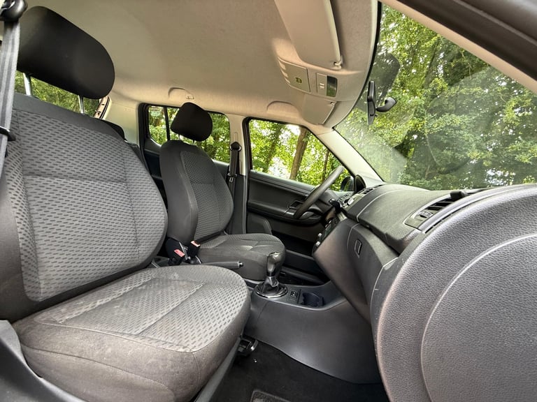 LEFT HAND DRIVE 2011 SKODA FABIA 1.2 DIESEL | ECONOMICAL | 5 DOOR | MANUAL | LHD
