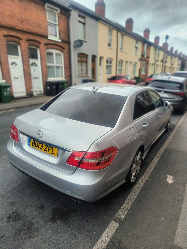Mercedes-Benz, E CLASS, Saloon, 2013, Semi-Auto, 2143 (cc), 4 doors