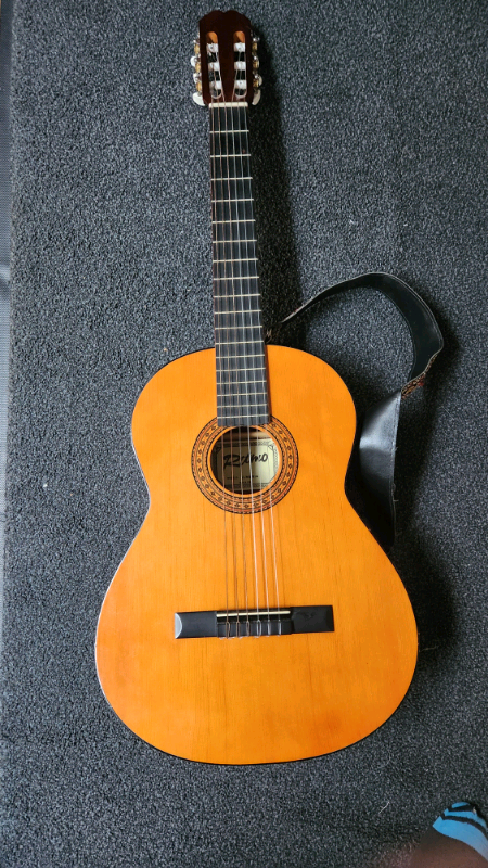 This beautiful Spanish guitar by Ritmo