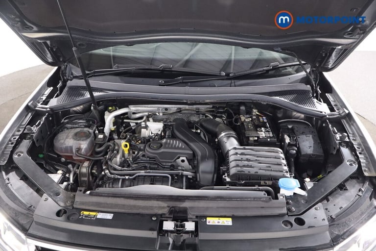 2023 Volkswagen Tiguan 1.5 TSI 150 R-Line Edition 5dr DSG SUV Petrol Automatic