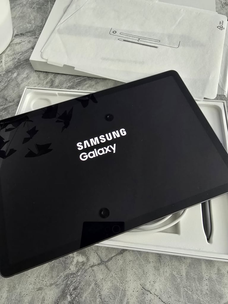 Samsung s9 FE 5G 128gb immaculate condition boxed unlocked 