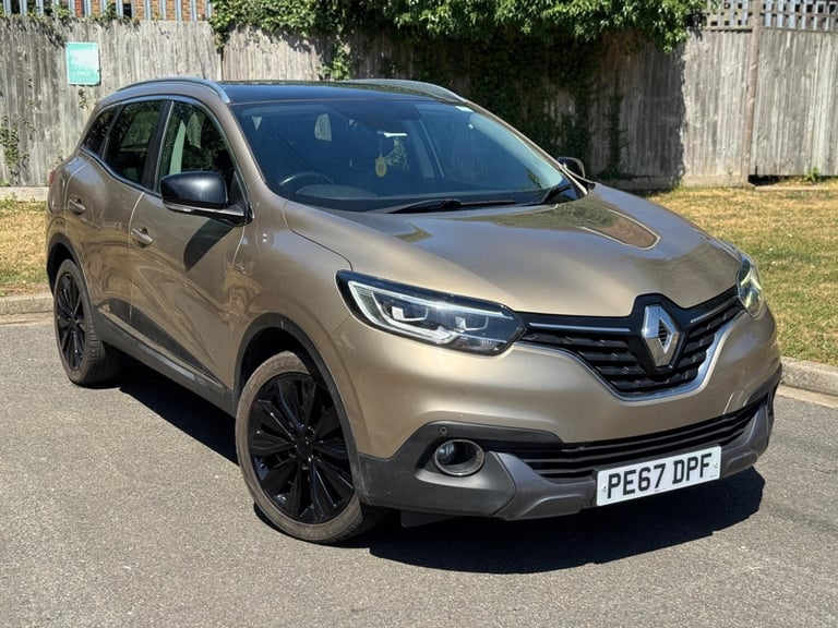 2017 Renault Kadjar 1.2 TCe Signature Nav Euro 6 (s/s) 5dr HATCHBACK Petrol Manual