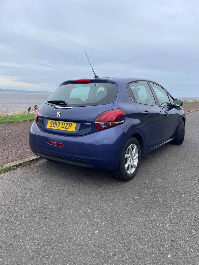Peugeot, 208, Hatchback, 2017, Manual, 1199 (cc), 5 doors