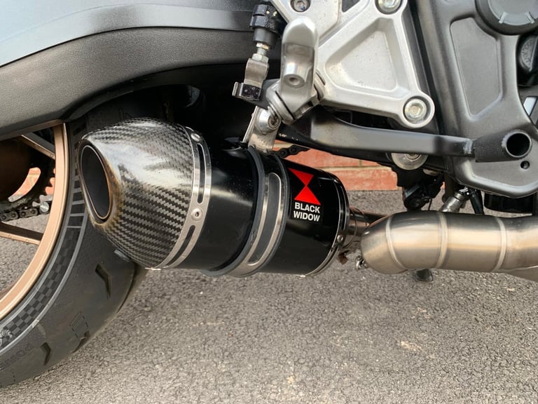 Honda CB 650 R - 1 OWNER - 2 YEAR WARRANTY
