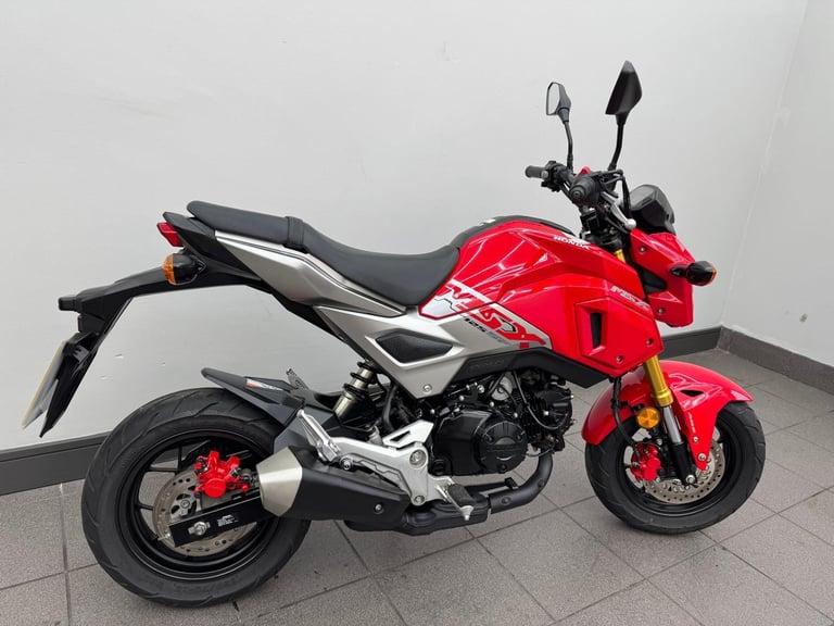 HONDA MSX 125 GROM RED, 2021 70REG ONLY 4,884 MILES 125CC USED MOTORBIKE