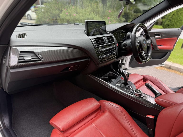 BMW, 1 SERIES, Hatchback, 2017, Semi-Auto, 2998 (cc), 5 doors