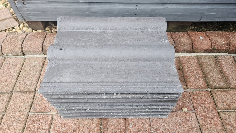 Marley Double Roman Roof Tiles x8 