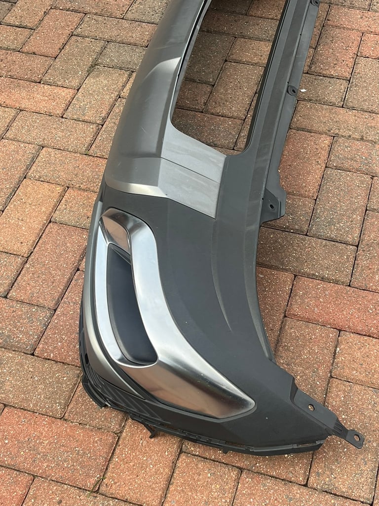 GENUINE AUDI Q7 S LINE REAR BUMPER AND DIFFUSER 2015-ON 4M0