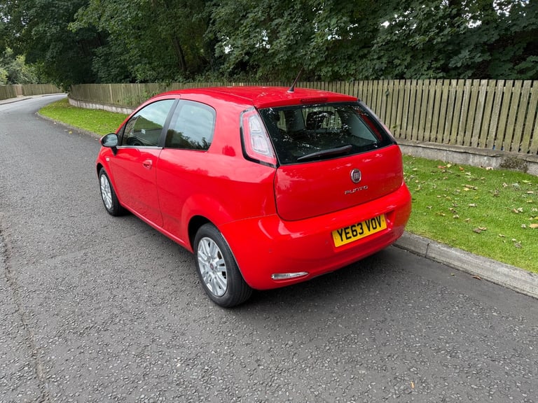 2013 Fiat Punto 1.2 Easy 3dr HATCHBACK Petrol Manual