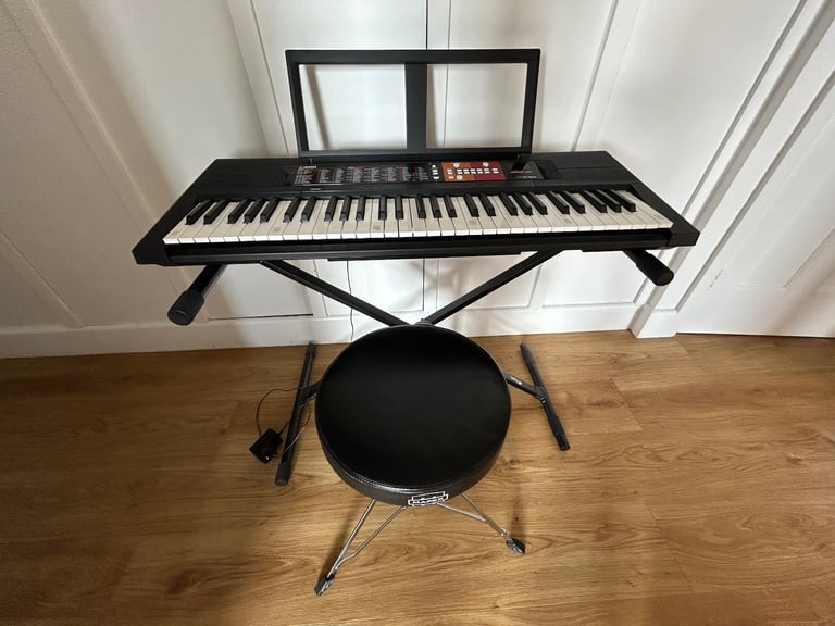 Yamaha PSR F51 Electronic Keyboard, stand & stool