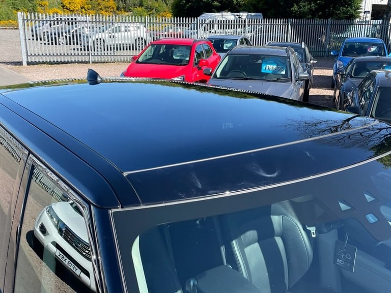 2019 Land Rover Range Rover 3.0 SD V6 Vogue black pack SUV 5dr Diesel Auto 4WD 275 bhp ESTATE Die...