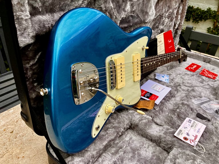 ♚MINT♚FENDER AMERICAN Professional JAZZMASTER USA♚ROSEWOOD NECK♚Lake Placid Blue