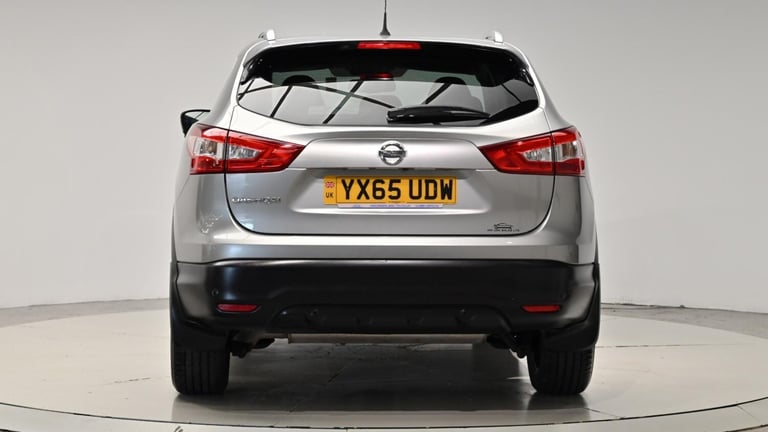 2015 Nissan Qashqai 1.6 dCi n-tec+ XTRON 2WD Euro 6 (s/s) 5dr HATCHBACK Diesel Automatic